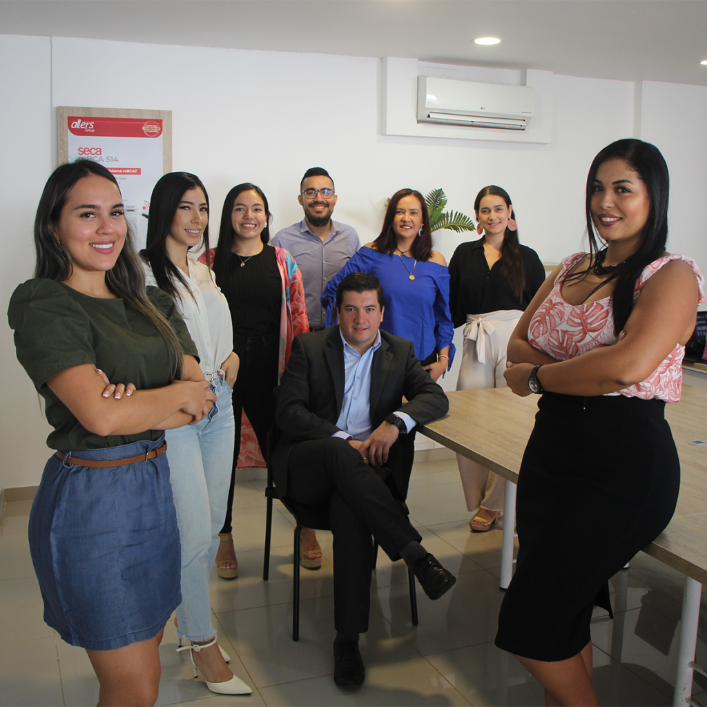 Foto cliente · duotono navy